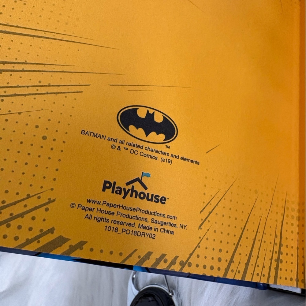 Batman Themed Wallet and Badge Holder Journal Set - Picture 5 of 5